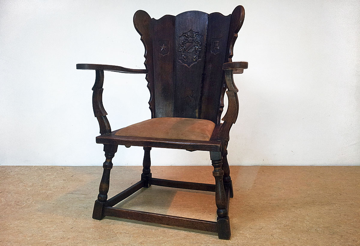 Restaurierung eines Portugiesischen Stuhls ca. 260 Jahre alt