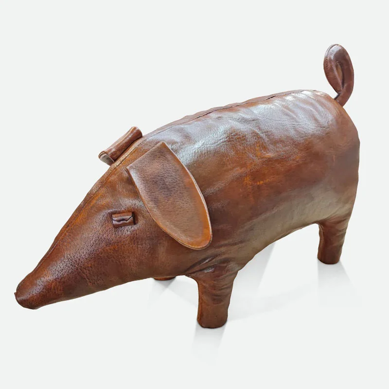 Lederhaut mit Nahtvorbereitung für Schwein-Fußhocker nach Omersa-Vorbild