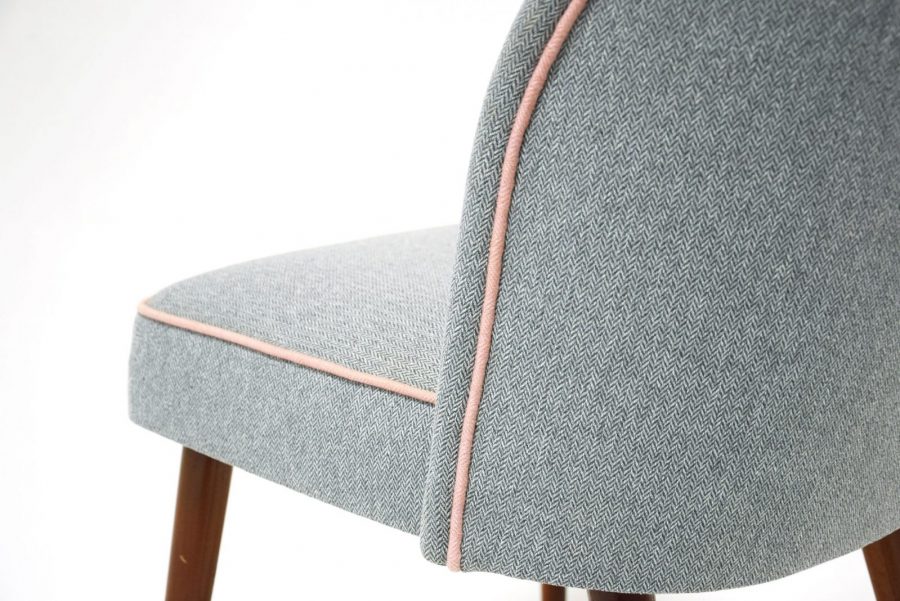 Stuhl aus den 1960er Jahren grau